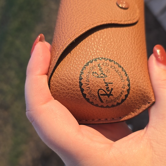 Brown Ray Bans case - Picture 2 of 3